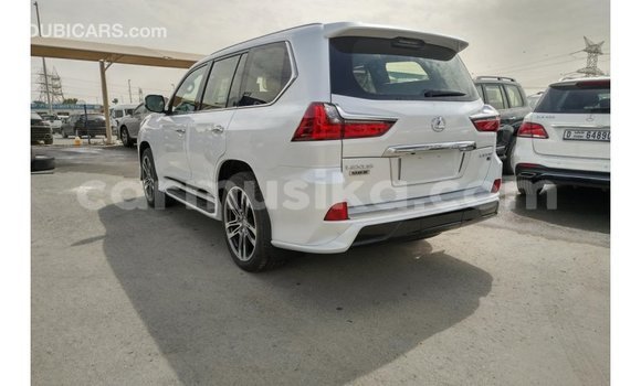 Tenga Imported Lexus LX Chena Mota in Import - Dubai in Harare Tenga Imported Lexus LX Chena Mota in Import - Dubai in Harare