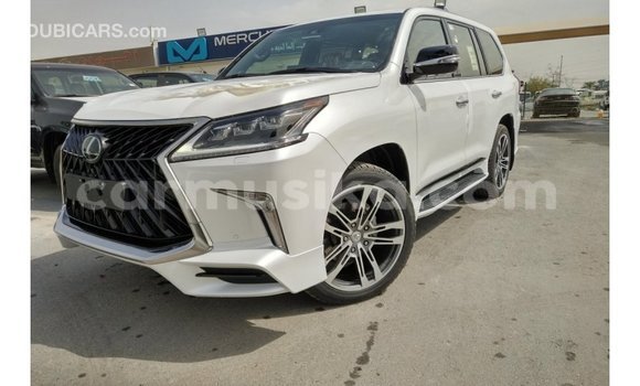 Tenga Imported Lexus LX Chena Mota in Import - Dubai in Harare Tenga Imported Lexus LX Chena Mota in Import - Dubai in Harare