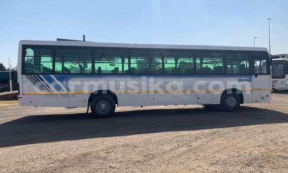 Acheter Occasion Voiture TATA Indica Blanc à Beitbridge, Matabeleland South Acheter Occasion Voiture TATA Indica Blanc à Beitbridge, Matabeleland South
