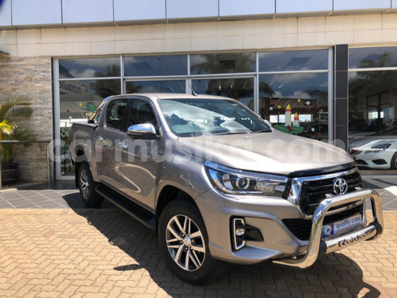 Big with watermark toyota hilux matabeleland south beitbridge 7926