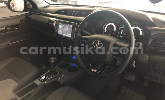 Acheter Occasion Voiture Toyota Hilux Bleu à Beitbridge, Matabeleland South Acheter Occasion Voiture Toyota Hilux Bleu à Beitbridge, Matabeleland South