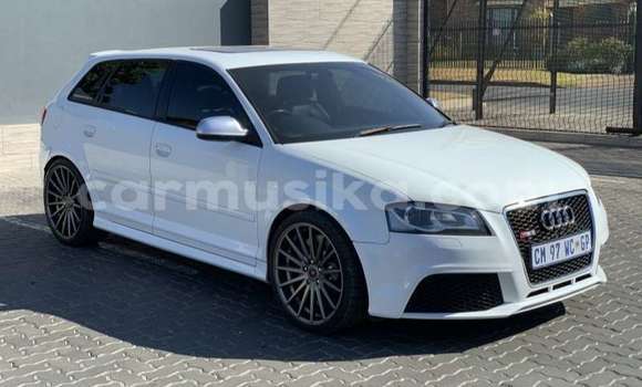 Acheter Occasion Voiture Audi RS3 Blanc à Beitbridge, Matabeleland South Acheter Occasion Voiture Audi RS3 Blanc à Beitbridge, Matabeleland South