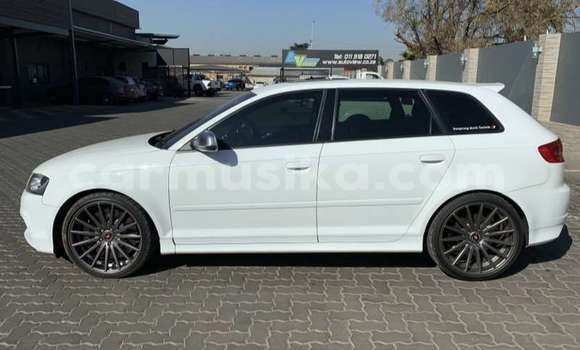 Acheter Occasion Voiture Audi RS3 Blanc à Beitbridge, Matabeleland South Acheter Occasion Voiture Audi RS3 Blanc à Beitbridge, Matabeleland South