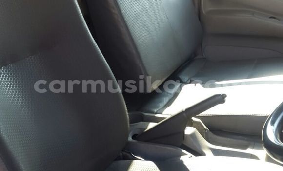 Acheter Occasion Utilitaire Hino 300 Series Blanc à Beitbridge, Matabeleland South Acheter Occasion Utilitaire Hino 300 Series Blanc à Beitbridge, Matabeleland South