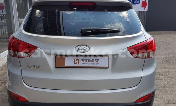 Acheter Occasion Voiture Hyundai ix35 Gris à Beitbridge, Matabeleland South Acheter Occasion Voiture Hyundai ix35 Gris à Beitbridge, Matabeleland South