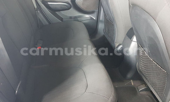 Acheter Occasion Voiture Hyundai ix35 Gris à Beitbridge, Matabeleland South Acheter Occasion Voiture Hyundai ix35 Gris à Beitbridge, Matabeleland South