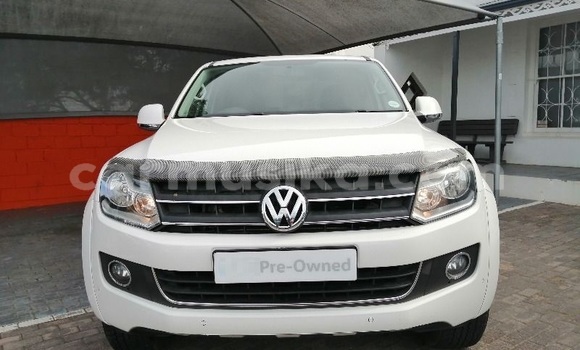 Buy Used Volkswagen Amarok White Car in Beitbridge in Matabeleland South Buy Used Volkswagen Amarok White Car in Beitbridge in Matabeleland South