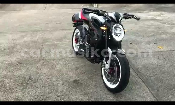 Buy Used Mv Agusta 1000 Red Bike in Chimanimani in Manicaland Buy Used Mv Agusta 1000 Red Bike in Chimanimani in Manicaland