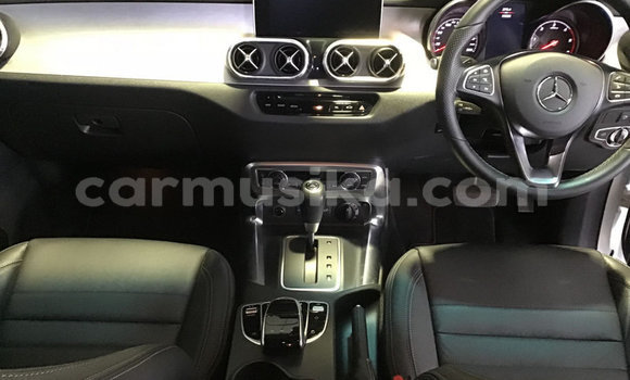 Buy Used Mercedes‒Benz C–Class White Car in Beitbridge in Matabeleland South Buy Used Mercedes‒Benz C–Class White Car in Beitbridge in Matabeleland South