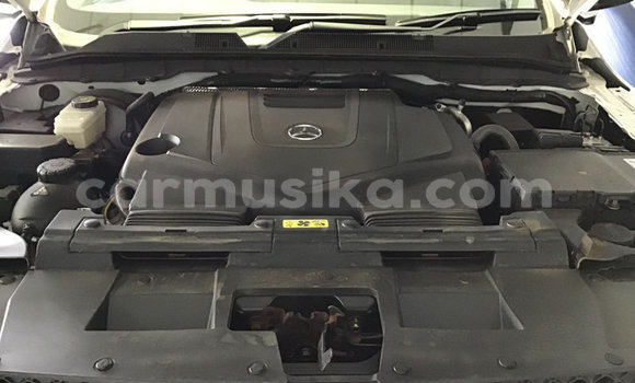 Buy Used Mercedes‒Benz C–Class White Car in Beitbridge in Matabeleland South Buy Used Mercedes‒Benz C–Class White Car in Beitbridge in Matabeleland South