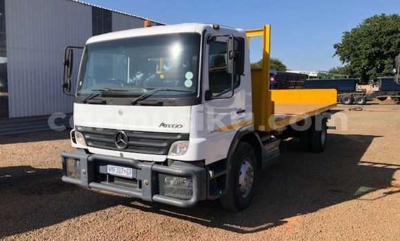 Buy Used Mercedes‒Benz Truck Other Truck in Beitbridge in Matabeleland South Buy Used Mercedes‒Benz Truck Other Truck in Beitbridge in Matabeleland South