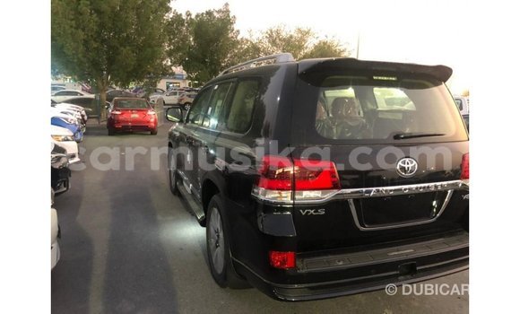 Acheter Import Voiture Toyota Land Cruiser Noir à Import - Dubai, Harare Acheter Import Voiture Toyota Land Cruiser Noir à Import - Dubai, Harare