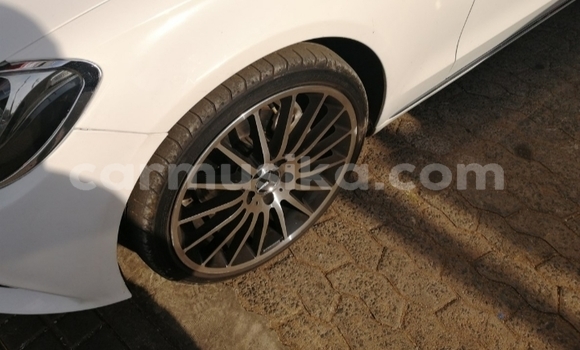 Acheter Occasion Voiture Mercedes‒Benz 300–Series Blanc à Beitbridge, Matabeleland South Acheter Occasion Voiture Mercedes‒Benz 300–Series Blanc à Beitbridge, Matabeleland South
