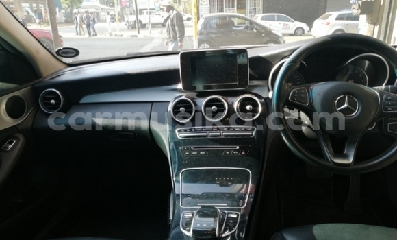 Acheter Occasion Voiture Mercedes‒Benz 300–Series Blanc à Beitbridge, Matabeleland South Acheter Occasion Voiture Mercedes‒Benz 300–Series Blanc à Beitbridge, Matabeleland South