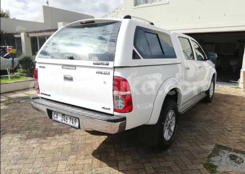 Big with watermark toyota hilux matabeleland south beitbridge 7984