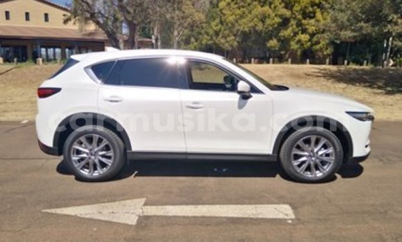 Acheter Occasion Voiture Mazda MX-6 Blanc à Beitbridge, Matabeleland South Acheter Occasion Voiture Mazda MX-6 Blanc à Beitbridge, Matabeleland South
