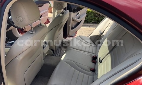 Acheter Occasion Voiture Mercedes‒Benz 250 Rouge à Beitbridge, Matabeleland South Acheter Occasion Voiture Mercedes‒Benz 250 Rouge à Beitbridge, Matabeleland South