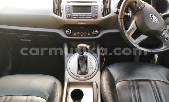 Acheter Occasion Voiture Kia Sportage Gris à Beitbridge, Matabeleland South Acheter Occasion Voiture Kia Sportage Gris à Beitbridge, Matabeleland South