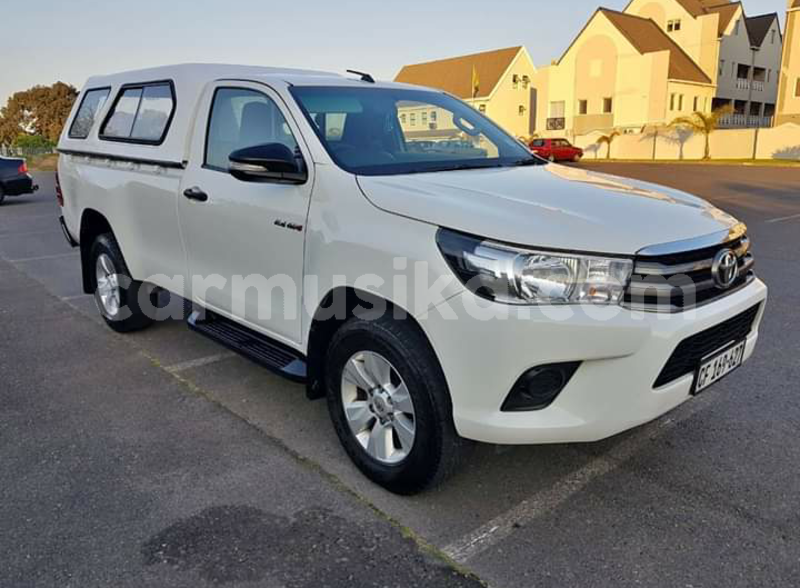 Big with watermark toyota hilux matabeleland south beitbridge 7991