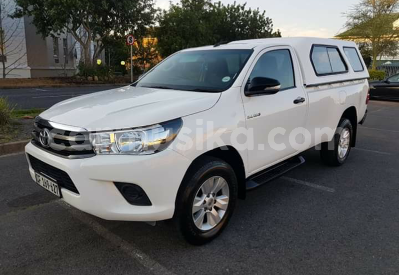 Big with watermark toyota hilux matabeleland south beitbridge 7991