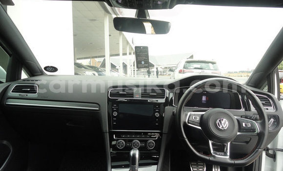 Buy Used Volkswagen Golf GTI White Car in Beitbridge in Matabeleland South Buy Used Volkswagen Golf GTI White Car in Beitbridge in Matabeleland South