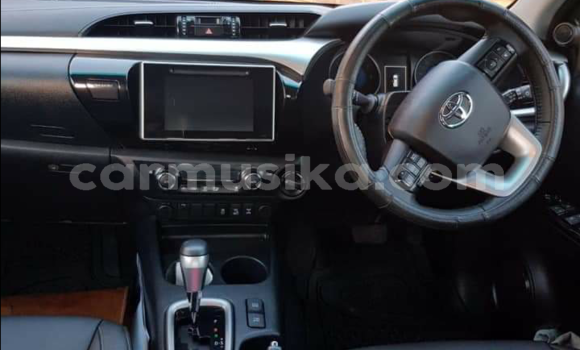 Acheter Occasion Voiture Toyota Hilux Blanc à Beitbridge, Matabeleland South Acheter Occasion Voiture Toyota Hilux Blanc à Beitbridge, Matabeleland South