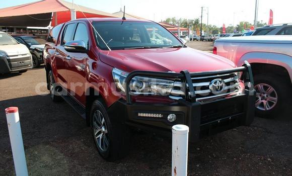Tenga Tsaru Toyota Hilux Tsvuku Mota in Mapopoma eVhitori in Matabeleland North Tenga Tsaru Toyota Hilux Tsvuku Mota in Mapopoma eVhitori in Matabeleland North