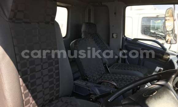 Buy Used Hino 300 Series White Truck in Beitbridge in Matabeleland South Buy Used Hino 300 Series White Truck in Beitbridge in Matabeleland South