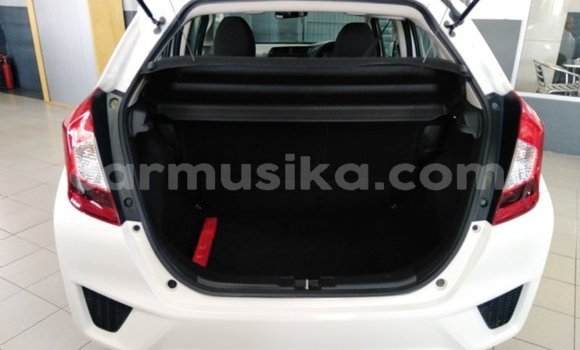 Acheter Occasion Voiture Honda Jazz Blanc à Beitbridge, Matabeleland South Acheter Occasion Voiture Honda Jazz Blanc à Beitbridge, Matabeleland South