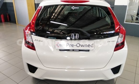 Acheter Occasion Voiture Honda Jazz Blanc à Beitbridge, Matabeleland South Acheter Occasion Voiture Honda Jazz Blanc à Beitbridge, Matabeleland South