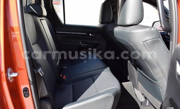 Tenga Tsaru Toyota Hilux Beige Mota in Beitbridge in Matabeleland South Tenga Tsaru Toyota Hilux Beige Mota in Beitbridge in Matabeleland South