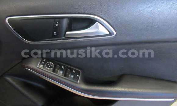 Tenga Tsaru Mercedes‒Benz A–Class Sirivha Mota in Beitbridge in Matabeleland South Tenga Tsaru Mercedes‒Benz A–Class Sirivha Mota in Beitbridge in Matabeleland South