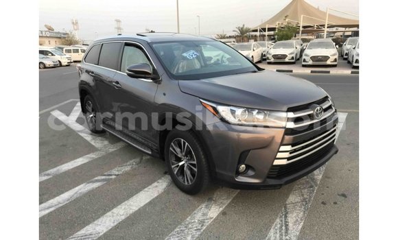 Tenga Imported Toyota Highlander Zvimwe Mota in Import - Dubai in Harare Tenga Imported Toyota Highlander Zvimwe Mota in Import - Dubai in Harare