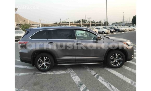 Tenga Imported Toyota Highlander Zvimwe Mota in Import - Dubai in Harare Tenga Imported Toyota Highlander Zvimwe Mota in Import - Dubai in Harare