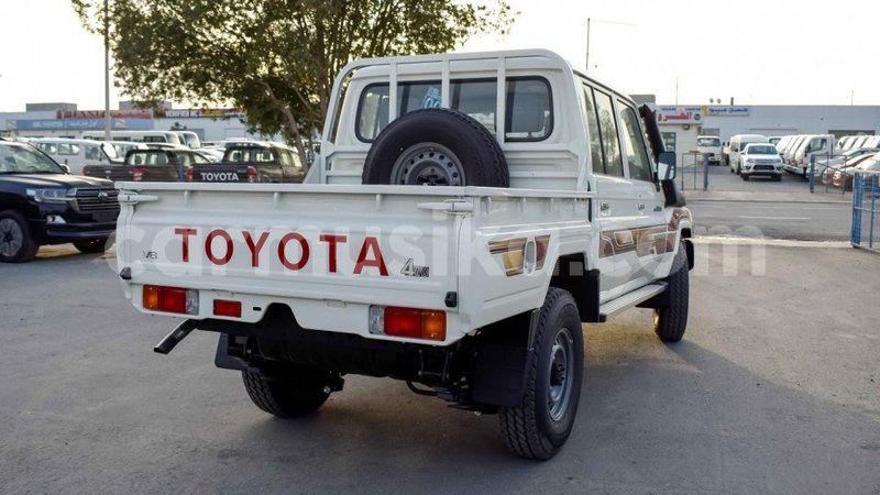 Big with watermark toyota land cruiser harare import dubai 8039