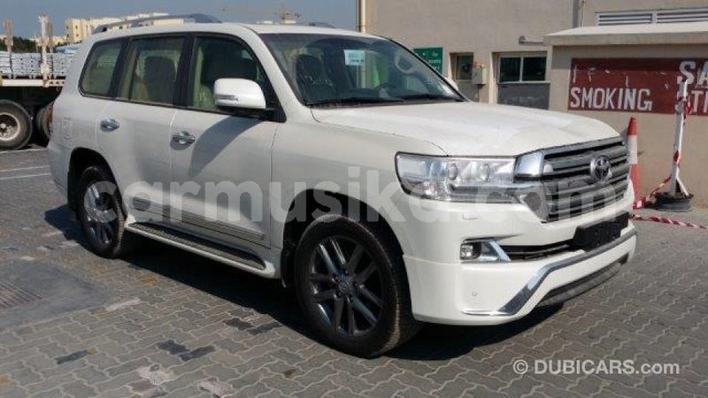 Big with watermark toyota land cruiser harare import dubai 8040