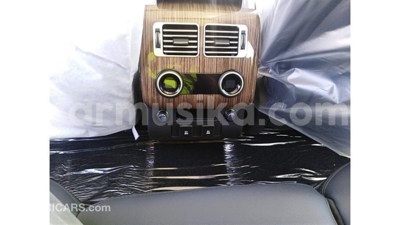 Big with watermark land rover range rover harare import dubai 8041