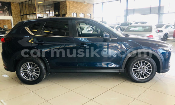 Nunua Ilio tumika Mazda CX-5 Bluu Gari ndani ya Beitbridge nchini Matabeleland Kusini Nunua Ilio tumika Mazda CX-5 Bluu Gari ndani ya Beitbridge nchini Matabeleland Kusini