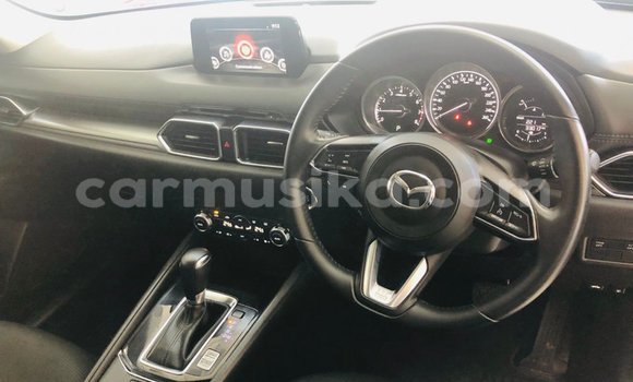 Nunua Ilio tumika Mazda CX-5 Bluu Gari ndani ya Beitbridge nchini Matabeleland Kusini Nunua Ilio tumika Mazda CX-5 Bluu Gari ndani ya Beitbridge nchini Matabeleland Kusini