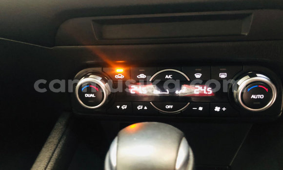 Nunua Ilio tumika Mazda CX-5 Bluu Gari ndani ya Beitbridge nchini Matabeleland Kusini Nunua Ilio tumika Mazda CX-5 Bluu Gari ndani ya Beitbridge nchini Matabeleland Kusini