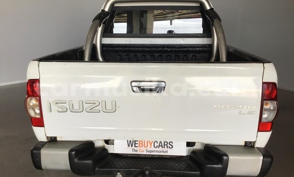 Tenga Tsaru Isuzu KB Chena Mota in Beitbridge in Matabeleland South Tenga Tsaru Isuzu KB Chena Mota in Beitbridge in Matabeleland South