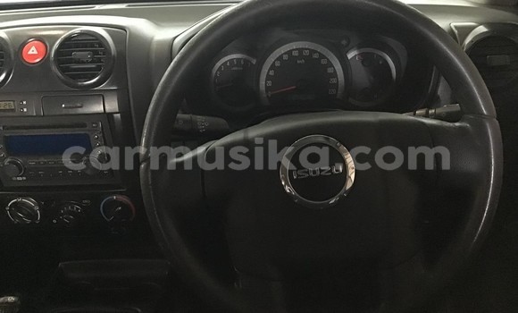 Tenga Tsaru Isuzu KB Chena Mota in Beitbridge in Matabeleland South Tenga Tsaru Isuzu KB Chena Mota in Beitbridge in Matabeleland South