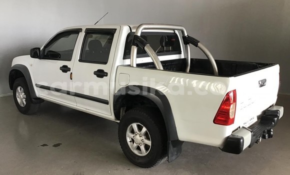 Tenga Tsaru Isuzu KB Chena Mota in Beitbridge in Matabeleland South Tenga Tsaru Isuzu KB Chena Mota in Beitbridge in Matabeleland South