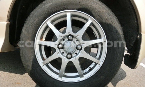 Acheter Occasion Voiture Toyota Runx Marron à Beitbridge, Matabeleland South Acheter Occasion Voiture Toyota Runx Marron à Beitbridge, Matabeleland South