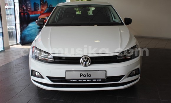 Buy Used Volkswagen Polo White Car in Beitbridge in Matabeleland South Buy Used Volkswagen Polo White Car in Beitbridge in Matabeleland South