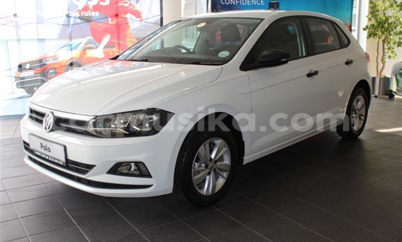 Buy Used Volkswagen Polo White Car in Beitbridge in Matabeleland South Buy Used Volkswagen Polo White Car in Beitbridge in Matabeleland South