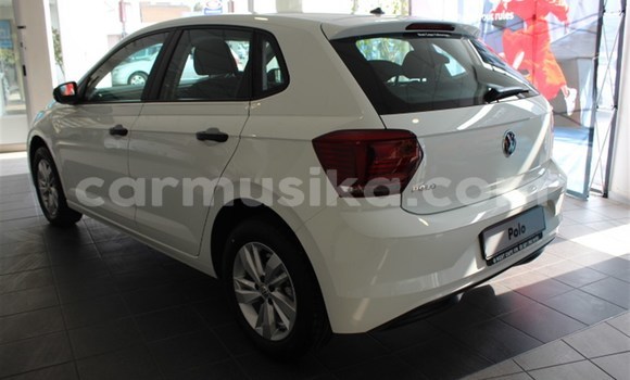 Buy Used Volkswagen Polo White Car in Beitbridge in Matabeleland South Buy Used Volkswagen Polo White Car in Beitbridge in Matabeleland South