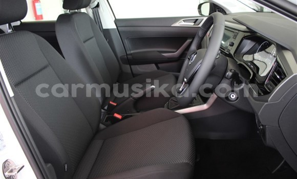 Buy Used Volkswagen Polo White Car in Beitbridge in Matabeleland South Buy Used Volkswagen Polo White Car in Beitbridge in Matabeleland South