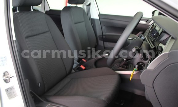 Buy Used Volkswagen Polo White Car in Beitbridge in Matabeleland South Buy Used Volkswagen Polo White Car in Beitbridge in Matabeleland South