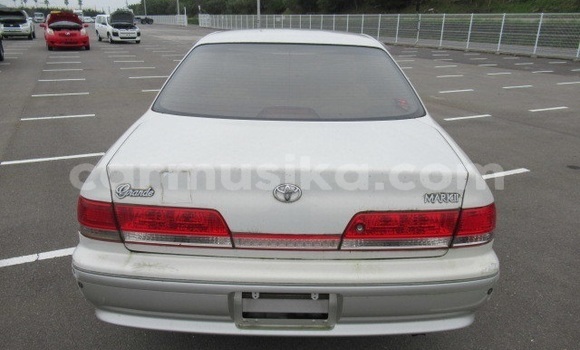 Buy Used Toyota Mark II White Car in Beitbridge in Matabeleland South Buy Used Toyota Mark II White Car in Beitbridge in Matabeleland South